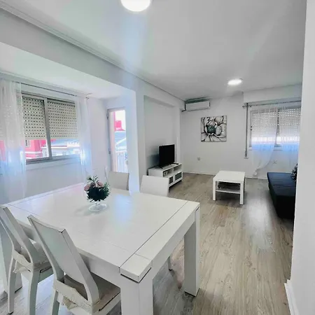 Cerca De Playa Arenas Con Balcon アパート