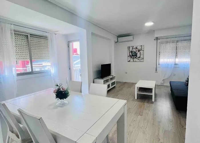 Cerca De Playa Arenas Con Balcon アパート